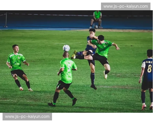 开云体育西甲联赛直播:带你穿越球场的每一个瞬间